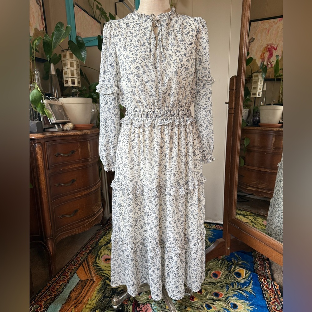 Angels Forever Young White And Black Floral Maxi Dress, Tiered Ruffles Size M